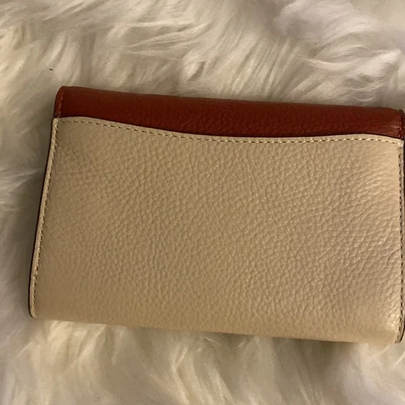 Coach Kleo Wallet - Picture 3 of 10